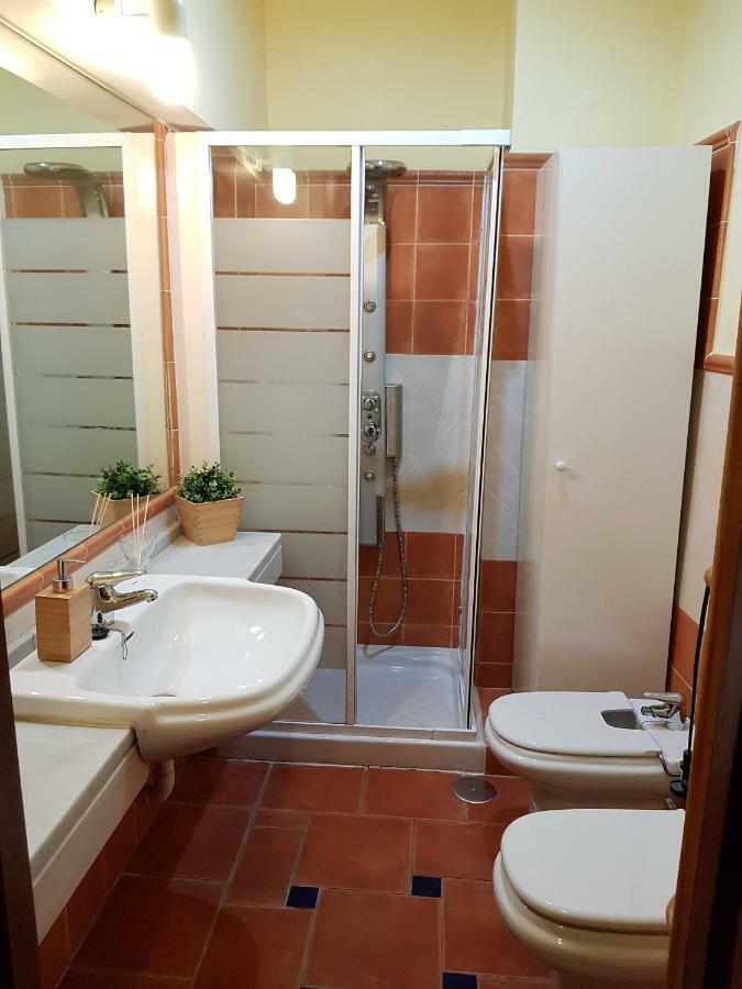 Feria Palace Apartment Seville Luaran gambar